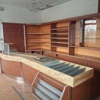 Arredamento completo per attività