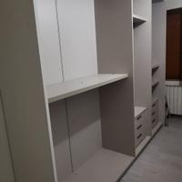 armadio ante scorrevoli robusto