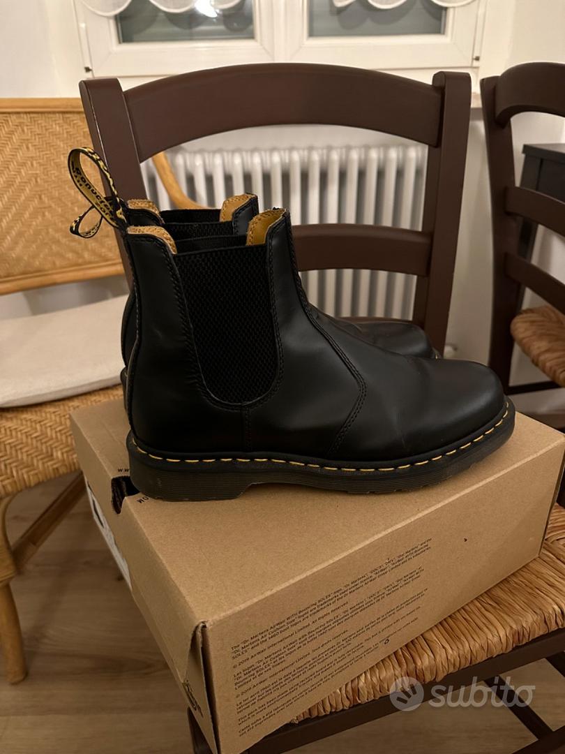 Subito on sale dr martens