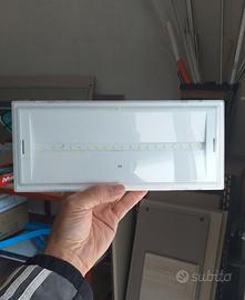 Lampada emergenza led