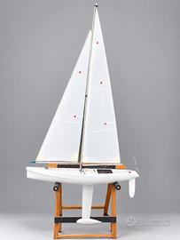 Barca a Vela RC - Robbe Windstar (Classe IOM)