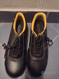 Scarpe antinfortunistiche numero 43