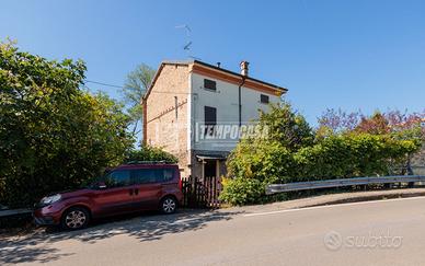 RIF:C267 CASA INDIPENDENTE DA RISTRUTTURARE CON AM