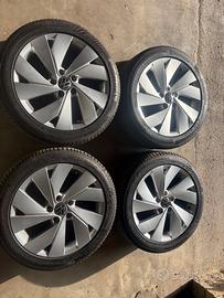 Cerchi originali+ gomme  golf 8 da 17
