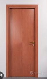 3 porte da interno in legno con telaio  - euro 100