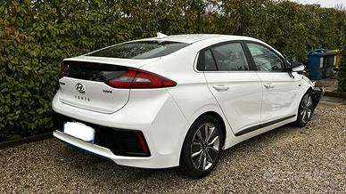 Auto Hyundai Ioniq 2017 Ricambi