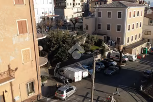 3 LOCALI A BELLEGRA
