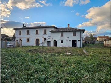 Casolare colonico Budino frazione di Foligno