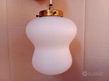 Lampadario vintage a forma di arachide bianco