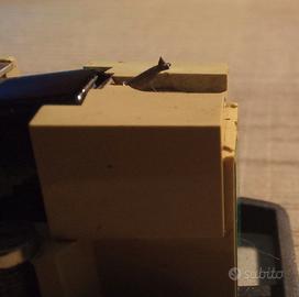 Testina ADC 220XE con Stilo Cartridge giradischi