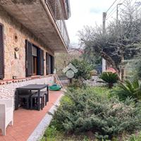 3 LOCALI A CESINALI