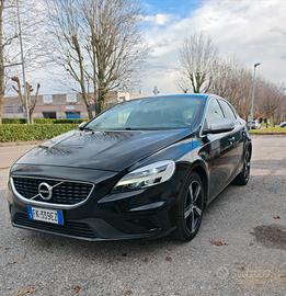  volvo v40 R-design