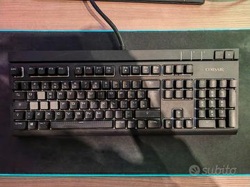 Tastiera Corsair STRAFE RGB Cherry MX Silent