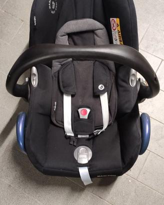 Seggiolino auto: dalla nascita