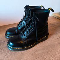 Dr Martens 1460 in pelle Smooth NR 42
