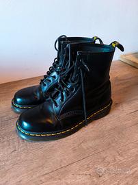 Dr Martens 1460 in pelle Smooth NR 42