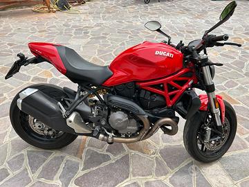 Ducati Monster 821