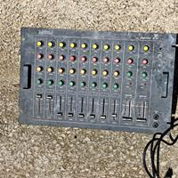 Mixer 8 canali