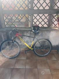 MTB Scrapper 26- Freni a disco-+ casco oneal