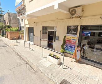 Terracina centro - Ufficio con soppalco