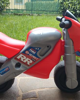 Moto cavalcabile per bambini