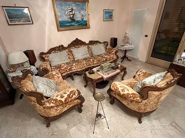 Solotto Chippendale, divano,poltorne,sedie, tavolo