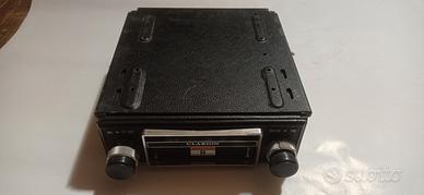 STEREO 8 CLARION + CASSETTA PINK FLOYD