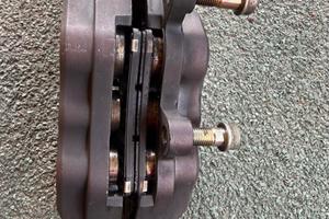 Pinze MvAgusta Brutale 910S