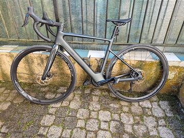 Bici da corsa a pedalata assistita Van Rysel E-edr