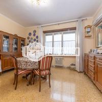 Ampio trilocale con doppio balcone