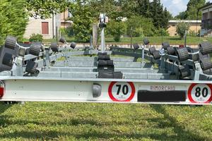 Rimorchio carrello porta barca