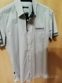 Camicia uomo. 
