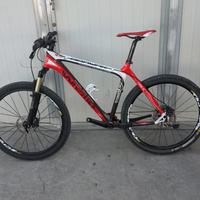 MTB in carbonio