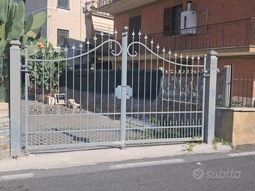 Cancello zincato in ferro battuto