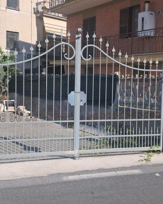 Cancello zincato in ferro battuto
