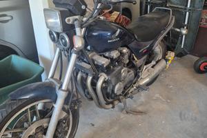 Nighthawk 650 storica
