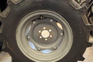 COPPIA PNEUMATICI BKT NUOVI