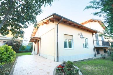 BIFAMILIARE A PESCARA