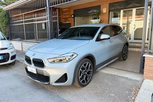 Bmw X2 sDrive18d Goldplay Edition
