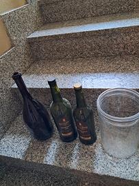 Bottiglie di vari tipi