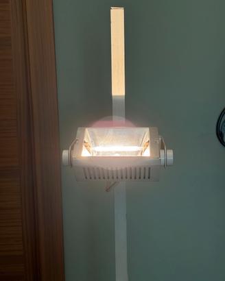 Lampada da terra molto luminosa