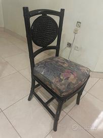 Sedie foderate in legno nero vintage