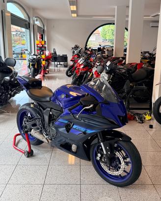 YAMAHA YZF R7 DEPOTENZIATA PATENTE A2