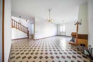 VILLA A SCHIERA A CARPI