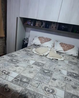 Armadio a ponte con  libreria sottoponte 