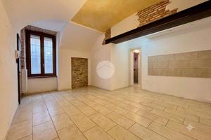 3 LOCALI A DESENZANO DEL GARDA