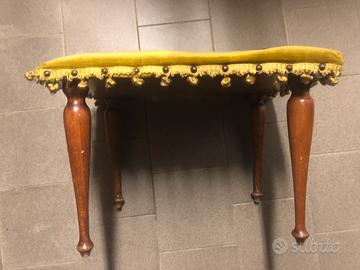 Sgabello in legno e velluto vintage