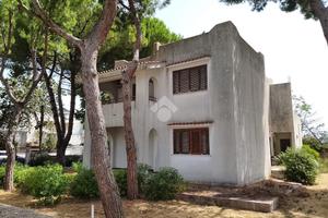 VILLA SINGOLA A PULSANO