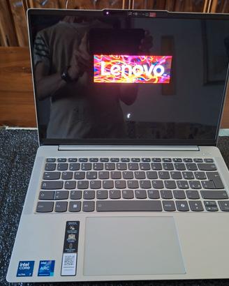 computer portatile Lenovo nuovo