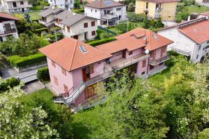 BIFAMILIARE A SAN PIETRO VAL LEMINA